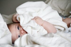 Wenn Dein Baby nicht schläft: 9 Gründe, die dahinter stecken können